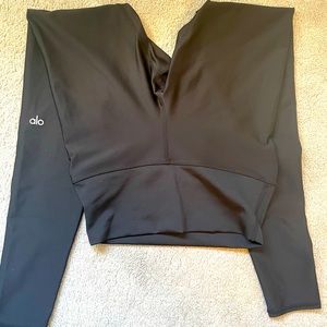 ALO black leggings